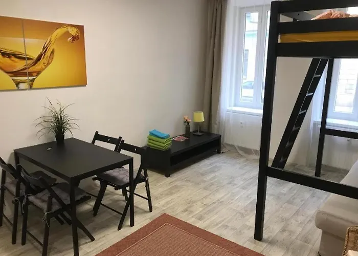 4 Person Great For Two Couples Or A Family Lägenhet